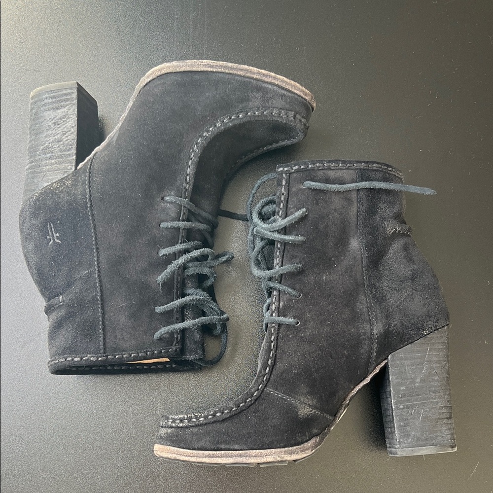 Frye Parker Moc Short Black Suede Lace Up Boots